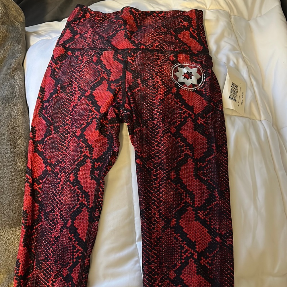 Brand new pair of Pilates leggings (never worn)